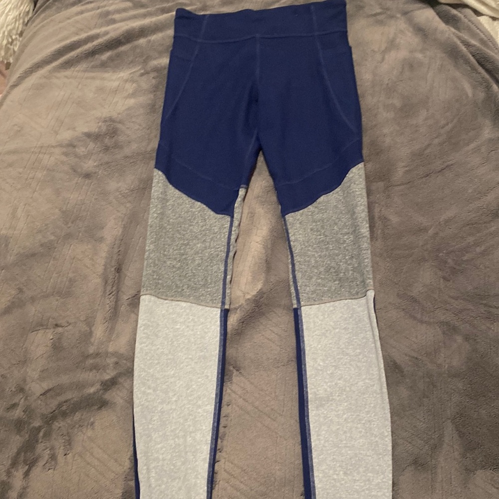Navy grey Athleta girl size 16 leggings